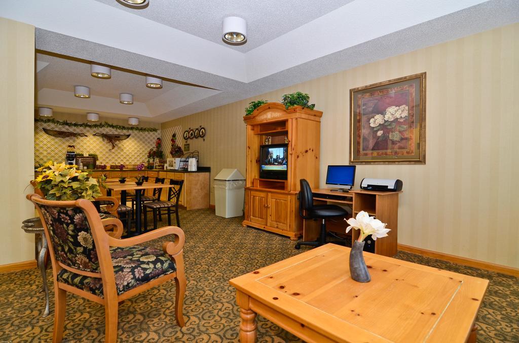 Peach State Inn & Suites Hawkinsville Exterior photo